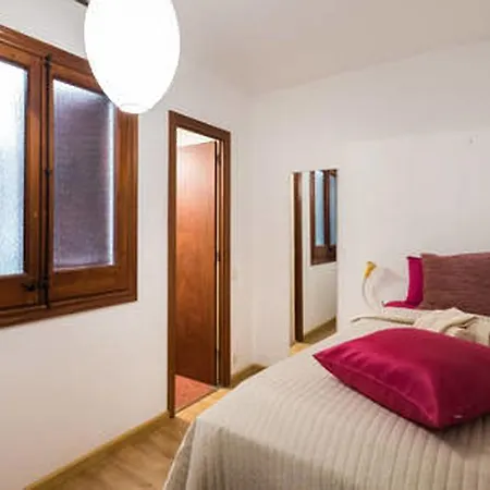 3 Bedroom With Private Garden On Location Centre Sitges