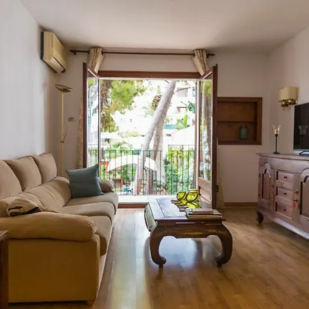 3 Bedroom With Private Garden On Location Centre Apartment Sitges