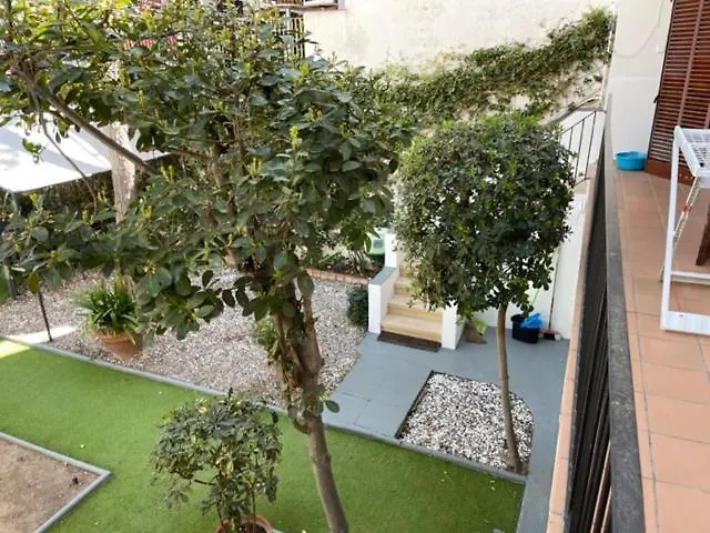 3 Bedroom With Private Garden On Location Centre Sitges