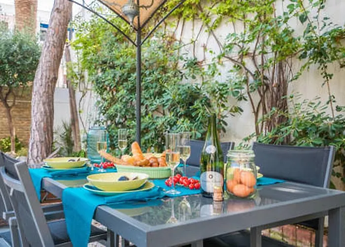 Appartement 3 Bedroom With Private Garden On Location Centre *