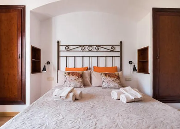 Appartement 3 Bedroom With Private Garden On Location Centre