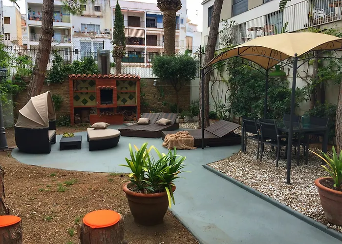 Appartamento 3 Bedroom With Private Garden On Location Centre *