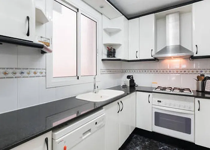 公寓 3 Bedroom With Private Garden On Location Centre