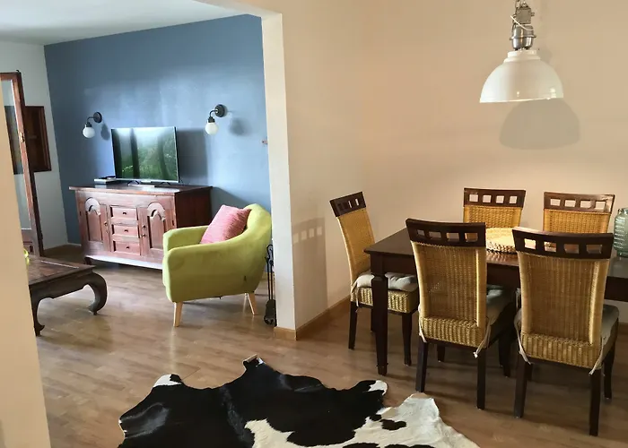 3 Bedroom With Private Garden On Location Centre