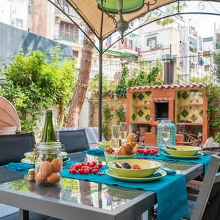 3 Bedroom With Private Garden On Location Centre شقة سيدجيس